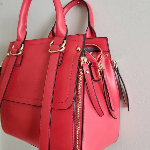 Handbag - Picture 1 of 2